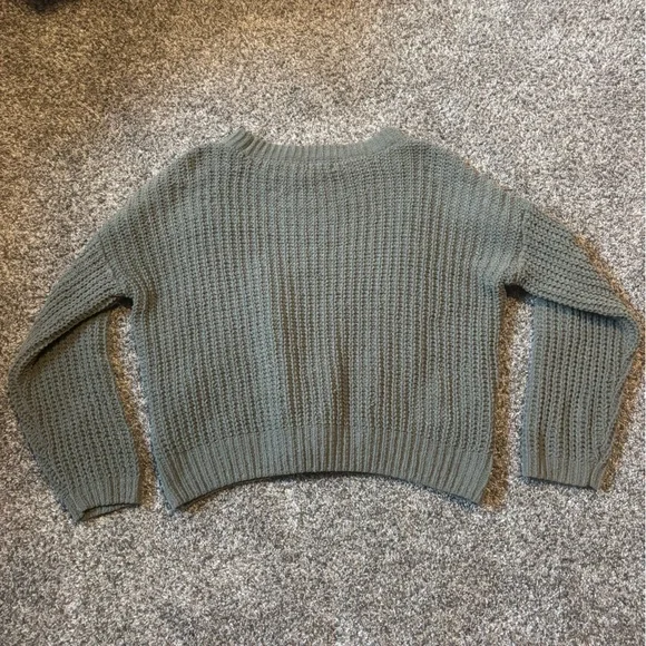 SO Women's Green Cable Knit Sweater - Picture 4 of 4
